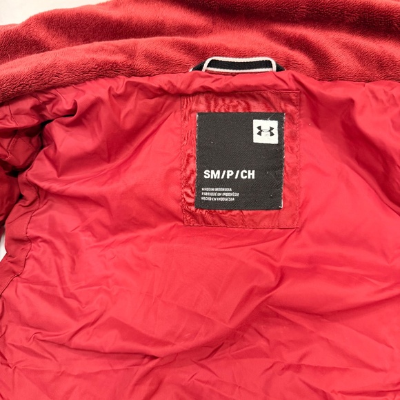 Under Armour Women’s Puffer Vest – Red – Size Small - Picture 3 of 5